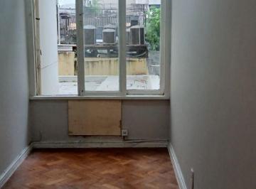 Apartamento de 3 quartos, Rio de Janeiro · Paula Freitas 1 por andar na quadra da praia junto a Atlântica