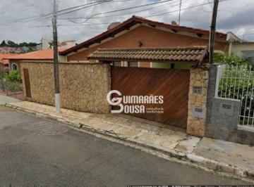 9f54508bb1a2f272771674d45879cce2e6dca892 · Casa Térrea à Venda no Centro – Versatilidade e Excelente Localização