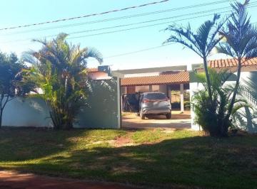Casa de 3 quartos, Avaré · Casa de campo, de 170m² de const., 3 dorms, sendo 1 suíte, à venda no Condomínio O Estribo.