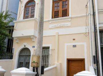 Casa de 3 quartos, Rio de Janeiro · iMPERDÍVEL Sobrado *2°andar (Possível compra também do andar de baixo). Residencial ou comercia