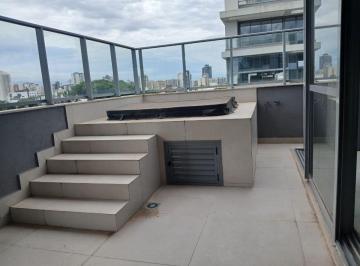 Apartamento de 3 quartos, Curitiba · COBERTURA NOVA AMPLA SACADA CHURRASQUEIRA E JACUZZI A 5 MINUTOS DO CLUBE CURITIBANO