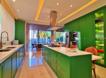 Casa · 377m² · 4 Quartos · 4 Vagas · Sobrado de Esquina 4 Suítes, 460 m² Mobiliado à Venda no Condomínio Aldeia do Sol