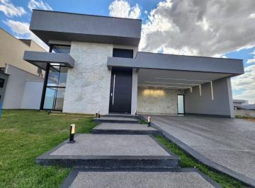 Casa · 258m² · 3 Quartos · 4 Vagas · CASA À VENDA NO CONDOMÍNIO PARQVILLE PINHEIROS - APARECIDA DE GOIÂNIA, 3 SUÍTES, PISCINA AQUECIDA E 