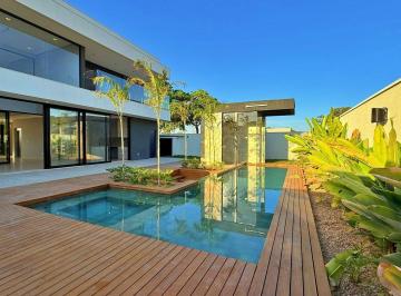 Apartamento · 350m² · 4 Quartos · 5 Vagas · Sobrado 4 Suítes, 350 m² c/ Lazer à Venda no Condomínio Caribe Golf