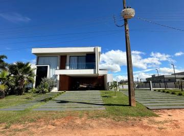 Casa · 33558m² · 4 Quartos · 4 Vagas · Casa à Venda - Condomínio Riviera de Santa Cristina XIII | Represa Jurumirim | Paranapanema - SP