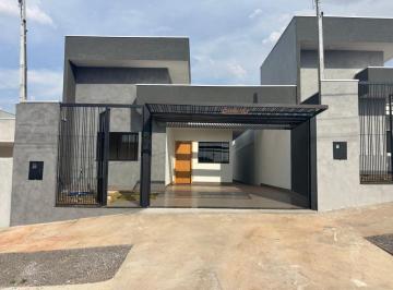 Casa de 3 quartos, Maringá · Casa em Iguatemi