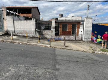 Foto 01 · Imperdível oportunidade de adquirir casa com 2 quartos e 2 vagas de garagem no Jardim São Pedro, SP!