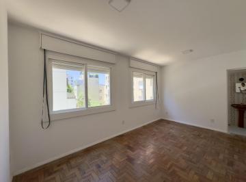 Apartamento · 28m² · 1 Quarto · Studio com 28m² super bem iluminado, em ótima localização no Centro Histórico