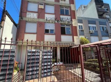 Apartamento · 31m² · 1 Quarto · Na José do Patrocínio, um endereço tradicional e cheio de conveniência, apresento este JK amplo