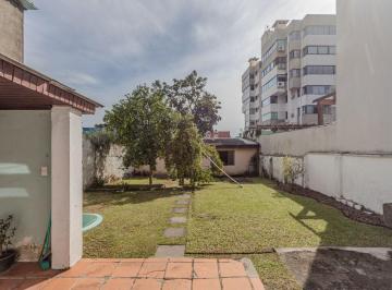 Casa · 174m² · 3 Quartos · 1 Vaga · Casa no bairro Jardim Botânico de 3 dormitórios e garagem e terreno com 370m²
