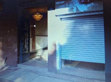 Casa · 81m² · Conjunto Comercial em Centro Histórico