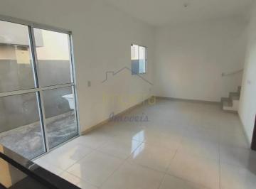 Sala e cozinha · Casa em condomínio à venda com 2 quartos, 55 m², no bairro Chácaras Araujo em São José dos Campos/SP