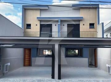 Casa · 100m² · 3 Quartos · 2 Vagas · Sobrado 3 dormitórios com 1 suítes e 2 vagas na Parada Inglesa.