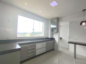 Apartamento · 390m² · 3 Quartos · 2 Vagas · Ótimo apartamento no Veredas em Itaúna!