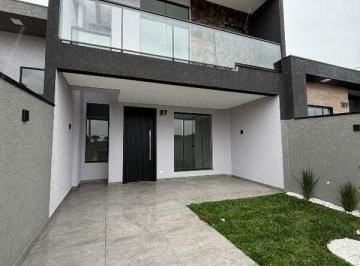 Casa · 120m² · 3 Quartos · 2 Vagas · Sobrado à Venda de Alto Padrão no Eucaliptos