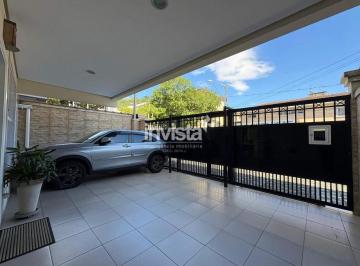 Casa · 130m² · 2 Quartos · 2 Vagas · Casa à venda no bairro Marapé
