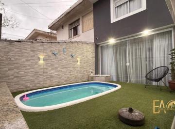 Casa · 194m² · 4 Quartos · 3 Vagas · Casa com 4 Quartos à venda, 194m² - Ponta da Praia