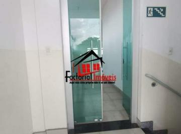 Comercial · 138m² · Lojão de 139m² no Bairro Glória – Ponto excelente para montar sua academia,seu espaço!