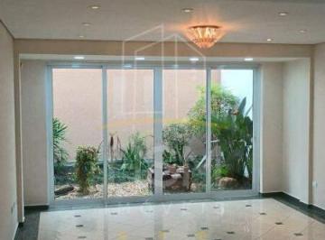 Casa · 290m² · 3 Quartos · 4 Vagas · Casa Sofisticada na Nova Petrópolis | 290m², Suíte com Closet, Espaço Independente e 4 Vagas