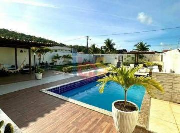 Casa · 300m² · 5 Quartos · Vendo Casa Duplex 5/4 com Piscina e Área Gourmet