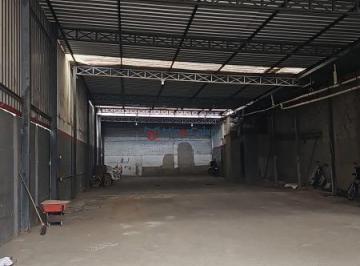 Comercial · 350m² · Galpão para aluguel no bairro Funcionarios em Timóteo