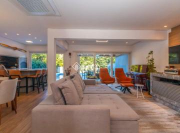 Casa · 216m² · 3 Quartos · 4 Vagas · Casa 3 quartos no Bairro Belém Novo.