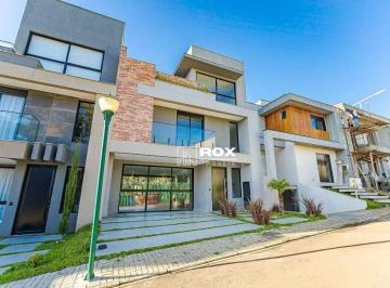 f0cd963051085ce8ee0320670fcc9923d71ddec3 · Casa de alto padrão com 3 quartos, sendo 1 suíte à venda, 167 m² por R$ 1.500.000 - Pilarzinho - Cur