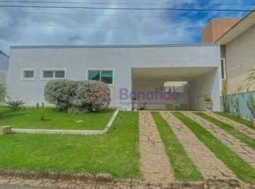 Casa · 231m² · 3 Quartos · 2 Vagas · Casa térrea para VENDA localizada no bairro JARDIM DONA DONATA, no condominio RESIDENCIAL ARAUCÁRIAS
