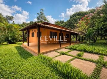Casa · 180m² · 2 Quartos · 10 Vagas · Casa com Suíte e 1.000m² em Condomínio