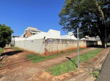Terreno · 781m² · Terreno de esquina 781 m² para locação - Zona 05