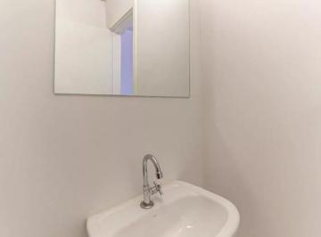 IMG_20260621_031712_000.jpeg · Elegante apartamento para locação em Santa Cecília com 1 quarto, 33m² - silvanaguirelli#BRV48