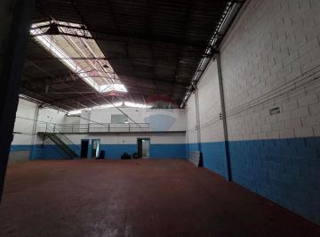 Comercial · 450m² · 4 Vagas · Galpão Comercial Industrial !