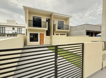 Casa · 81m² · 2 Quartos · 2 Vagas · Sobrado à venda no bairro Forquilhas - São José/SC