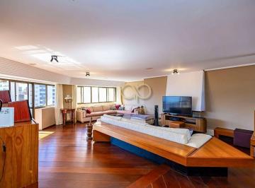 71ae115a23bf6addcb0e5405b1cfa9efb84a4257 · Apartamento à venda no Ed. Castelvetrano Batel | Potencial para Retrofit