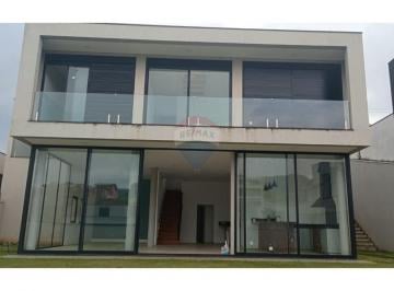 Casa · 251m² · 3 Quartos · 4 Vagas · Casa para alugar - Condomínio Terras de Santa Cruz – Bragança Paulista