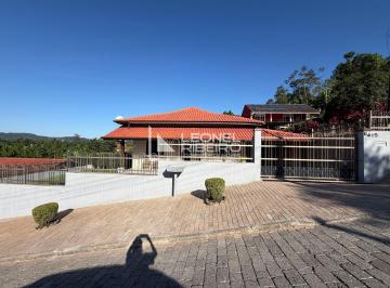 Casa · 204m² · 3 Quartos · 3 Vagas · Casa com 3 dormitórios (1 suíte) à venda, 204,60 m² no bairro Dos Estados em Timbó/SC