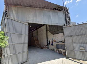 Comercial · 400m² · 4 Vagas · Galpão na Avenida Lasar Segall, N. 400 • 400 m²