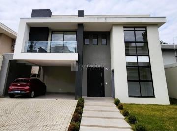 Casa · 235m² · 3 Quartos · 2 Vagas · Casa à venda - em Santa Felicidade