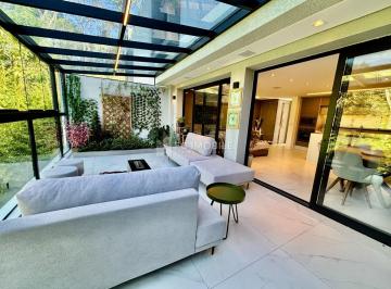 Casa · 194m² · 3 Quartos · 2 Vagas · Casa à venda - em Santa Felicidade