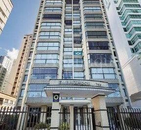 Apartamento de 3 quartos, Balneário Camboriú · Apartamento à venda - no Centro