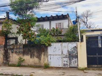 Casa · 45m² · 1 Quarto · Vila Yara - Rua Gianelle, 289 Casa 03 Sobrado  kitinete - R600,00