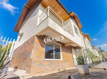 Casa · 208m² · 2 Quartos · 2 Vagas · SOBRADO 02 DORMITORIOS NO BOM RETIRO