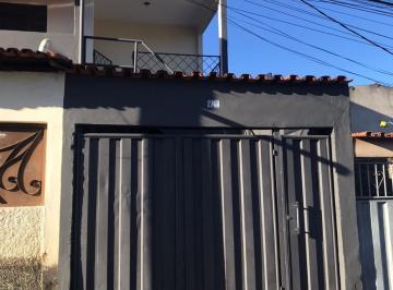 Casa · 3 Quartos · 1 Vaga · Casa com 03 quartos e garagem em excelente localidade no bairro São Cristóvão
