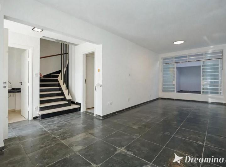 Foto do imóvel - Excelente casa comercial na Chácara Santo Antônio, ideal para escritórios, consultórios.