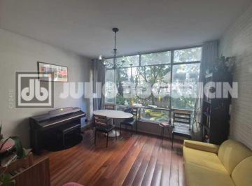 Apartamento · 68m² · 2 Quartos · 1 Vaga · Humaitá - 2 quartos com vaga