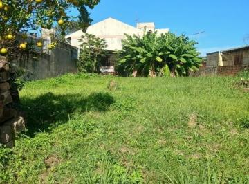 Foto 01 · Terreno alto de 680m² a venda