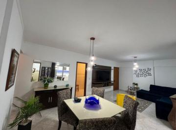 c16210a67ed6b816b4a1723493bfce83635eb57c · Apartamento bairro Guilhermina 3 dormitórios mais dependência de empregada , prédio beira mar R$ 864