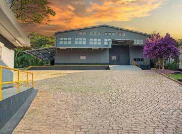 Comercial de 3 quartos, São Paulo · Estúdio Audiovisual Premium na Granja Viana – Infraestrutura Completa e Localização Estratégica