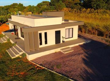 Rural de 3 quartos, Sobradinho · Chácara no Lago Oeste, Casa Nova com 3 Quartos, Suíte e Vista Maravilha da Chapada