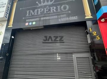 Comercial · 183m² · Seu Negócio em Destaque: Galpão Estratégico no Centro de Bragança Paulista!